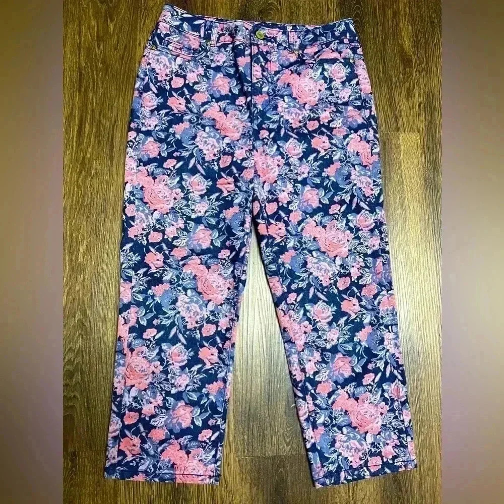 Isaac Mizrahi floral denim jeans size 4‎